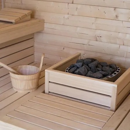 Domki Leba, Apartamenty Leba - Polanki23 - Basen, Sauna, Kino *